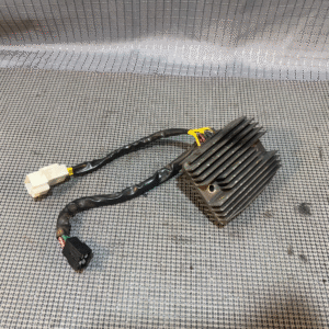 2009 Aprilia Shiver 750 SL750 RECTIFIER VOLTAGE REGULATOR BB506