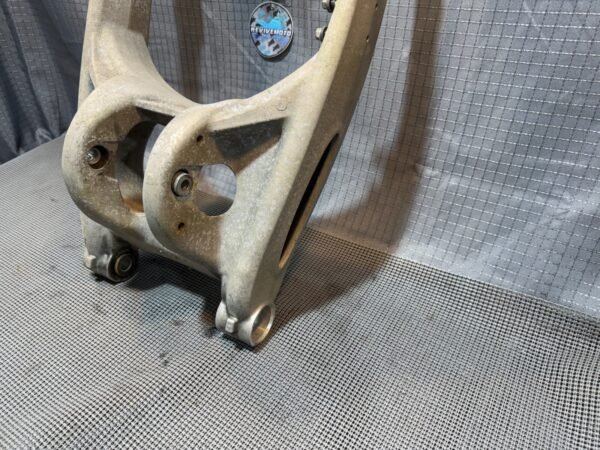 2016-2017 Victory MAGNUM Swing Arm Rear Wheel Swingarm Frame - Image 5