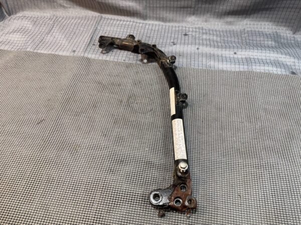 1983 YAMAHA XVZ 1200  BRACKET MOUNT SUPPORT OEM XVZ1200  83 - Image 2