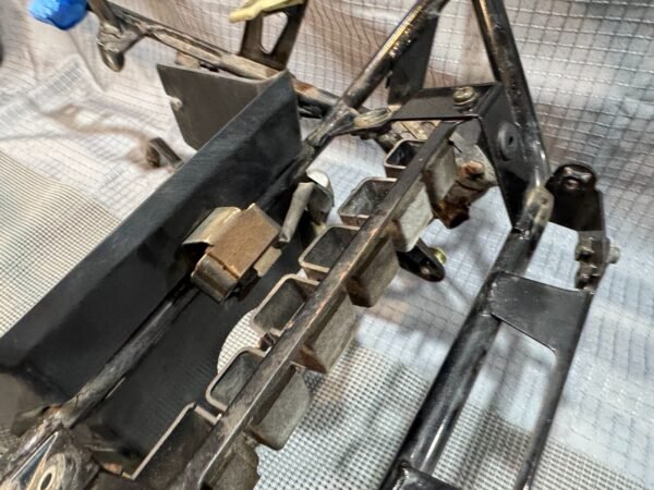 1983 Yamaha XVZ1200 XVZ12 Venture Y121-1 Front Frame Mount Bracket - Image 21